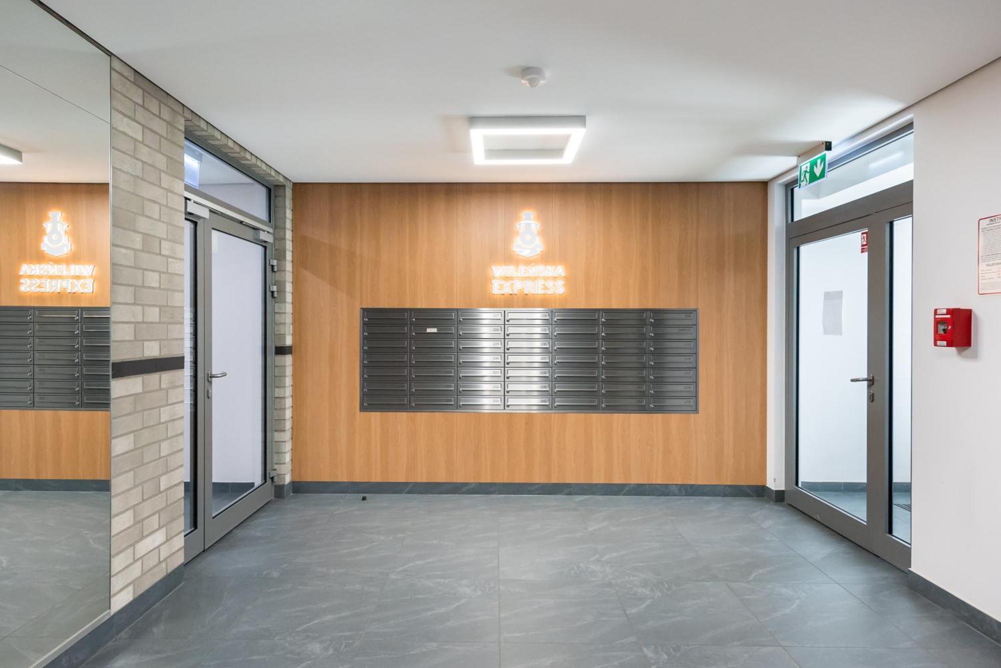 Wilenska Express Homely Apartment Warsaw Luaran gambar